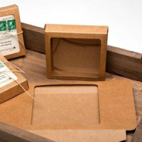 Kraftdoosjes 10,5x2,2x10,5cm met los Plastiek Venster (25 stuks) [WKRS245]