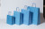 Draagtassen Papier Blauw 26+12x35cm Kraft Papier 90 grams (50 stuks) [PAM2635BL]